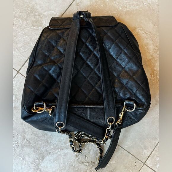 AUTH VINTAGE CHANEL BACKPACK - Picture 7 of 14